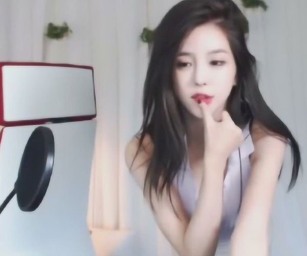 ����������ֱ�� ����˼����ʲô��ϵ�ǲ����ַ���