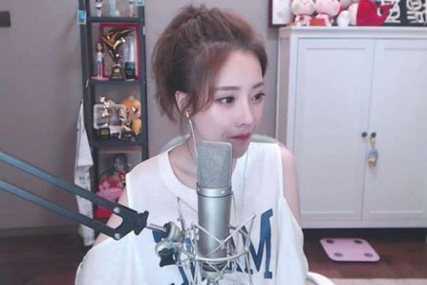 ����Ī����¼�ʼĩ �����160���¼���ʲô