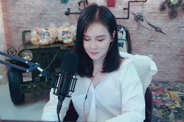 �Ա�ɽŮ������ �ϰּ�������Ů����ôѡ��������