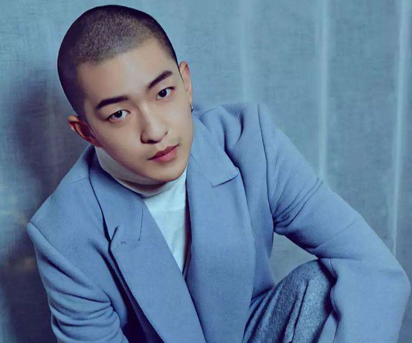 屈楚萧吊多大 古装和现代装差别太大了吧