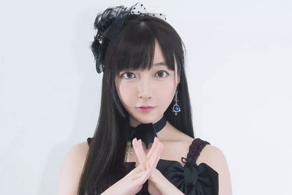 软软冰这种垃圾人品 她靠什么走红喜欢她的人多吗