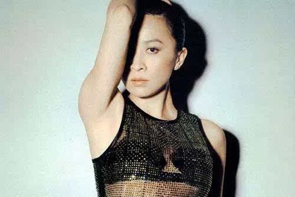 ������90�걻q��Ƶ�����ܿ� Ӳ��Ů���������ᱨ��