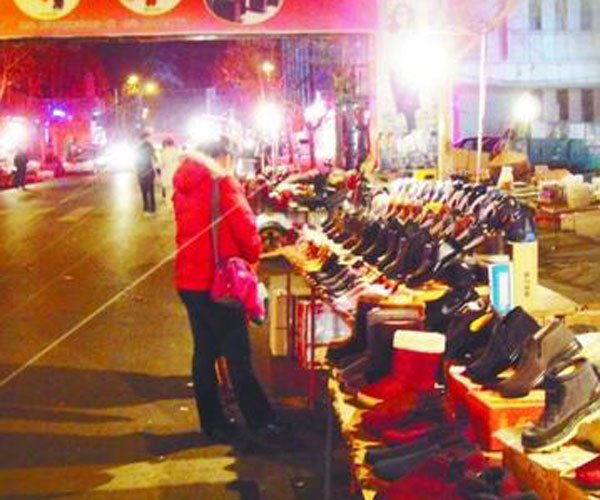 夜市摆摊什么最好卖 有同行没同利不要眼红