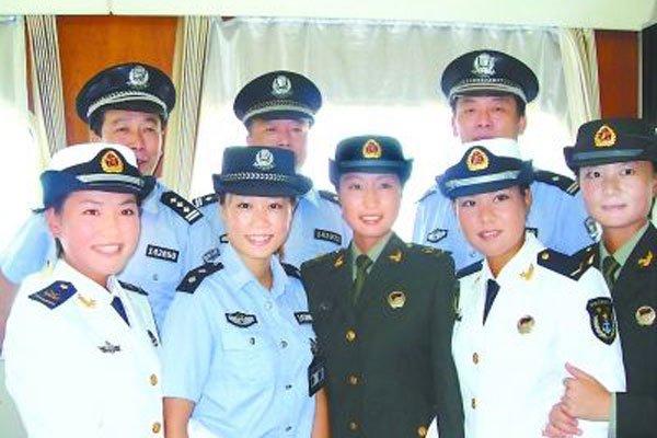 ��С���ٽ����ɷ���˭ ��¥��һ�뻹���Ը��������ȥ��