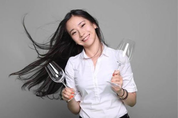 ��ʤ��20Ԫ���Ѿ��������� ��ϼ�����ӵľƿ�������