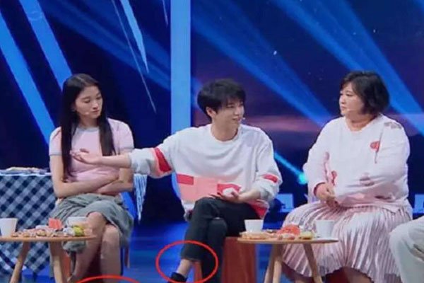 ����ͮ�ͻ�����ʲô��ϵ ֻ�Ǻ�����ϵһ��ͬ��