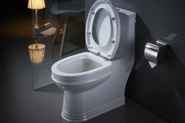 抖音马桶门是怎么回事 厕所这个狭小空间也能有大动作