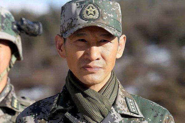 �����ɸ������ϼ�� �ݵĵ��Ӿ��ɫ����Щ