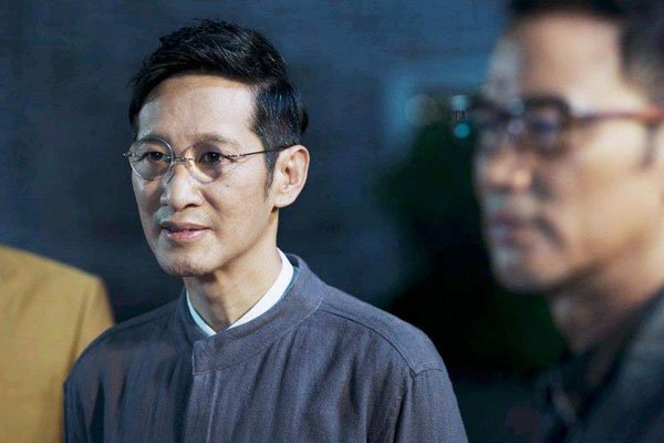 �����ɸ������ϼ�� �ݵĵ��Ӿ��ɫ����Щ