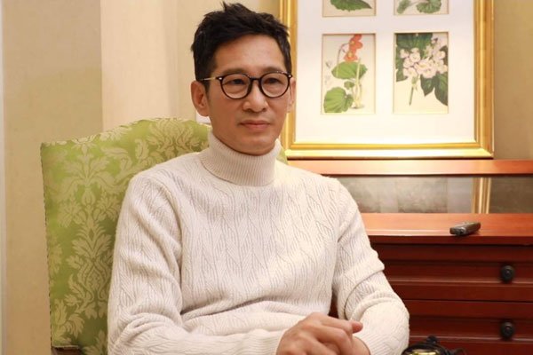 �����ɸ������ϼ�� �ݵĵ��Ӿ��ɫ����Щ