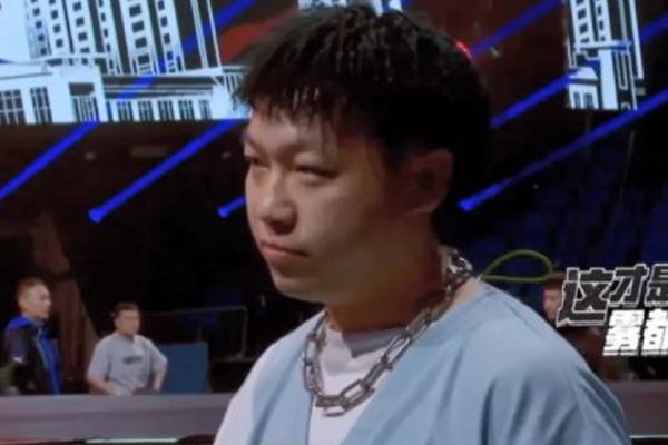 ��˵������������׽�ʲô���� ����׷������Ī��