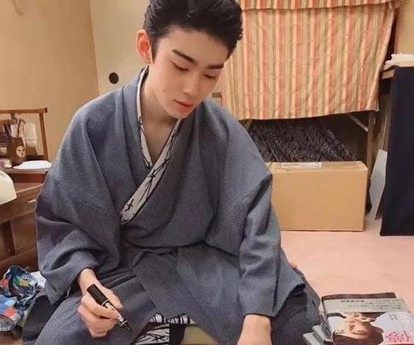 ���輿�ټ�ի����Ҫ�� ������̫����ѡ��ܶ�Զ֮