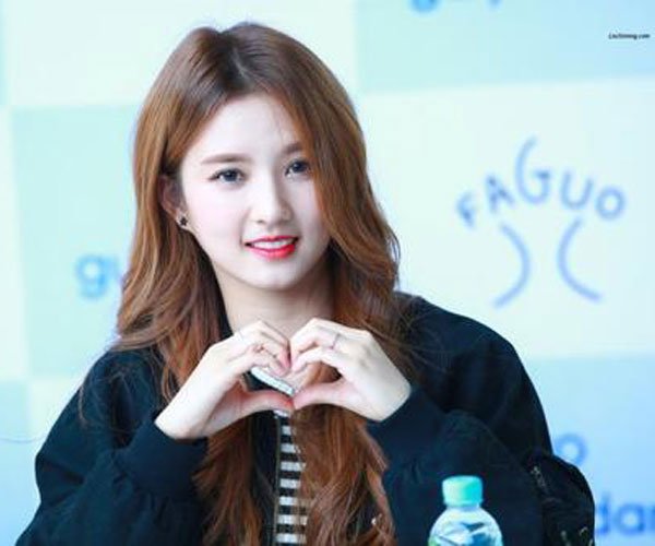 刘些宁gugudan退团 人气是有多高同时签两家公司?