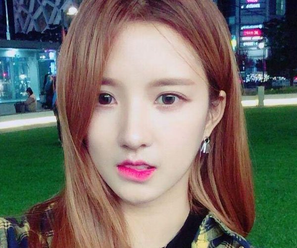 ��Щ��gugudan���� �������ж��ͬʱǩ���ҹ�˾��