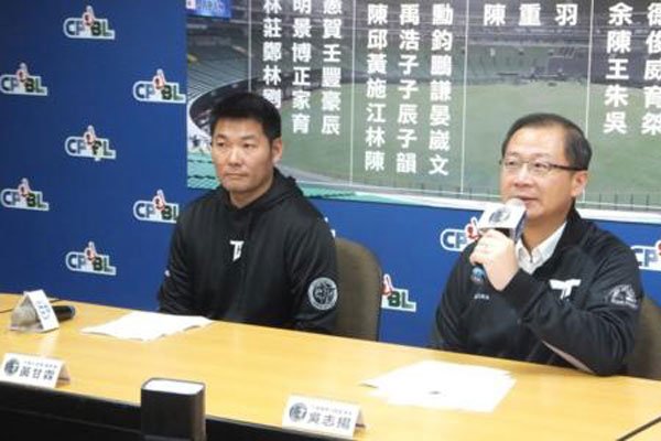 �Ƹ�����˭��� ������������ǻƸ��أ�