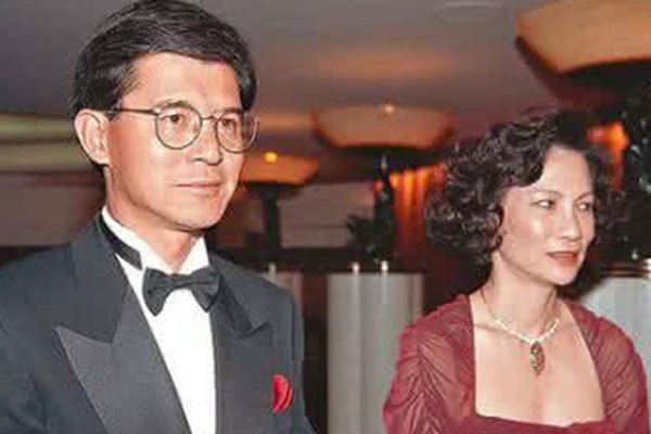 罗康瑞原配何晶洁现状 她不是我们想象中的那个样子