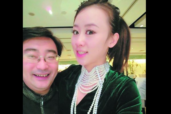 纪英男有人娶吗 自己爆料自己被包养的目的是什么