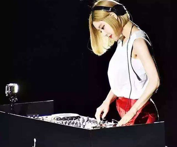 ��������Ƶ���۾��� һ����ʮ������զ������ô�˳�ʲô����