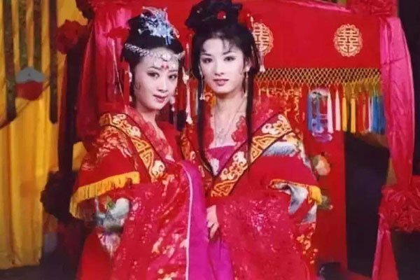 �ϴ����μ޶���Ƭβ����ʲô �����������Ҳ�ǲ���ʱ��