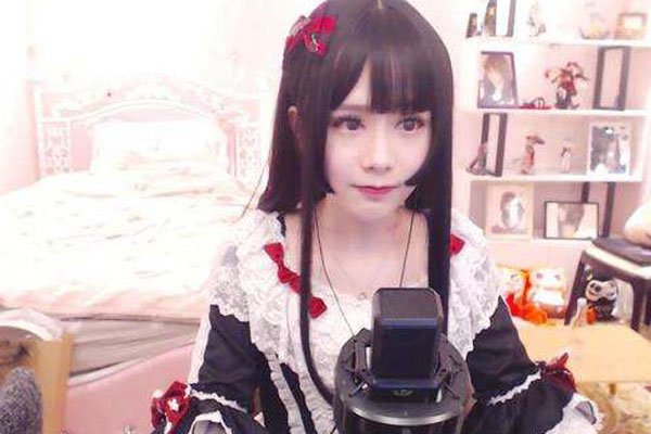 ��ī����4ָ��� �Ա�����ֻ��αװ��Ů����