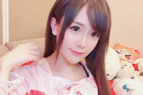 ��ī����4ָ��� �Ա�����ֻ��αװ��Ů����