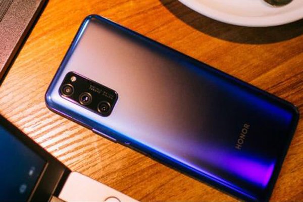 十核双茎头是什么梗 手机广告博人眼球的文案