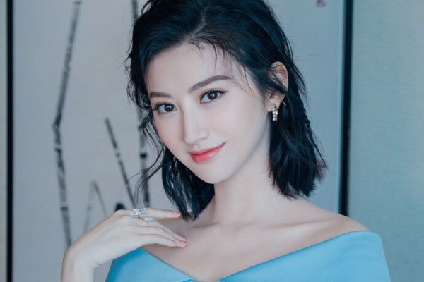 景甜被路政抛弃了吗 背后没靠山了发展还跟得上吗