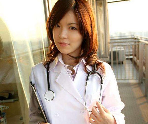 新庄小雪个人资料 想红要趁早女优也不是好当的