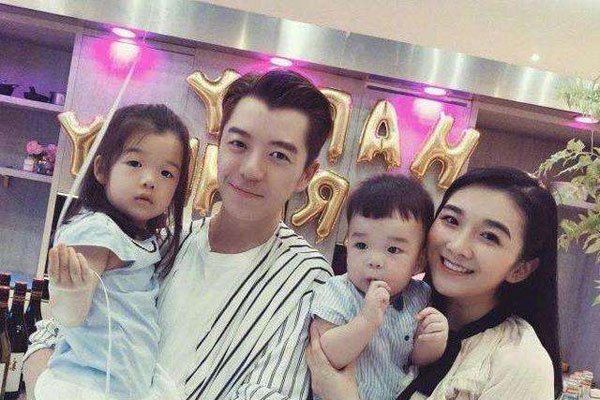 ����������׷������ �Ϲ��Դ����ѵ�٩�Ļ���̫��Ц��