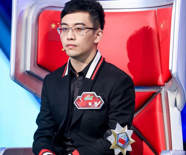 最强大脑杨易微博资料 学霸怎么甘愿做这样的工作