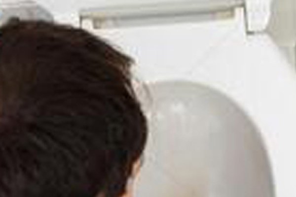 抖音上扶着马桶吐的图片 身体内东西太多排到马桶