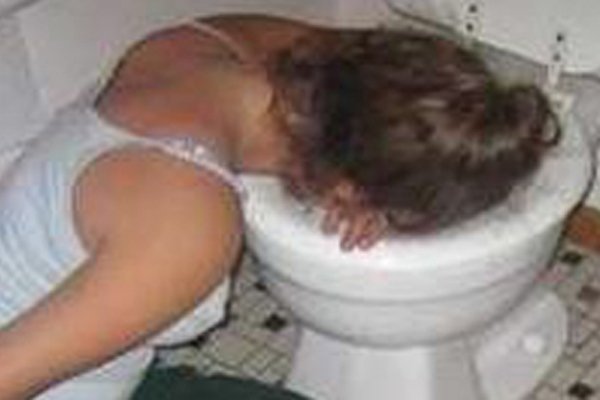 �����Ϸ�����Ͱ�µ�ͼƬ �����ڶ���̫���ŵ���Ͱ