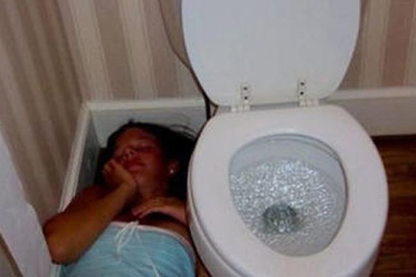 �����Ϸ�����Ͱ�µ�ͼƬ �����ڶ���̫���ŵ���Ͱ