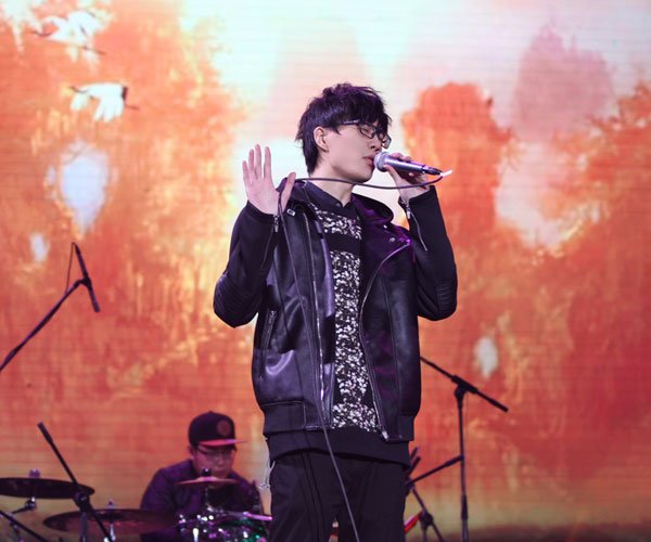 ����Ϊʲô��vae ���ѵĺ����Ĵ�ѹ�Ʋ�ס