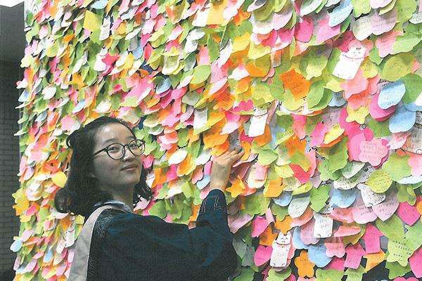 章莹颖图片出现在暗网 悬而不定的时刻最煎熬人心