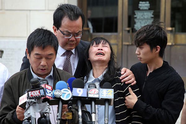 ��ӨӱͼƬ�����ڰ��� ����������ʱ����尾����