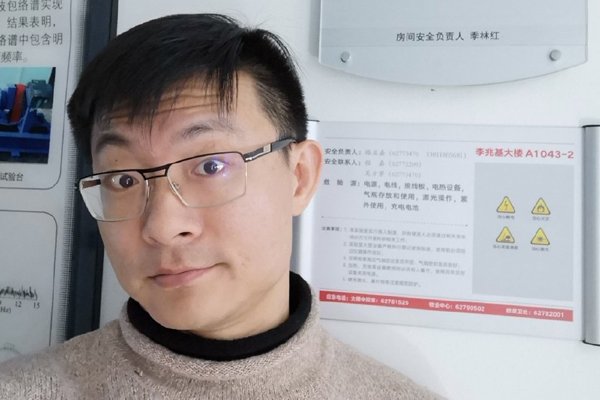 �²۴�Ὢ����ĸ������ϼ�� ΢��������ʦ������������Ŀ