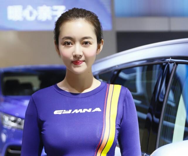 �˽����ĸ�����Ƭ һ˫��������ն������լ��