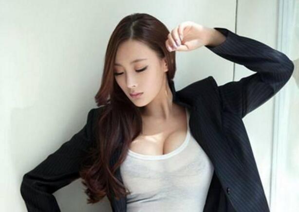 ����ݵ����ж�� ��ôҲ��E�ֱ��ĳ߶�