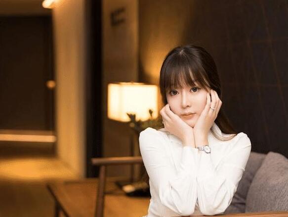 国模静静王语纯个人资料大胆宾馆私拍怎么回事