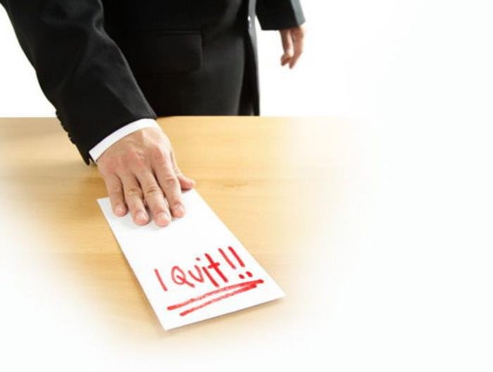 �쵼�����̬��ͻȻ�䵭 Ϊʲô��ְ���쵼������Į