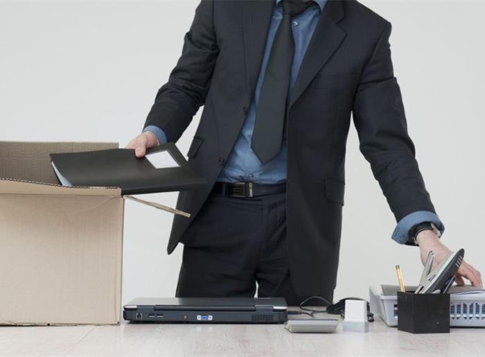 �쵼�����̬��ͻȻ�䵭 Ϊʲô��ְ���쵼������Į