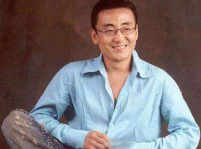 ����ν��������˭ �ڶ�ǰŮ���̵�