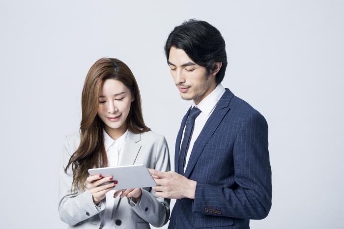 ���쵼����ı��� Ů��������������ô��