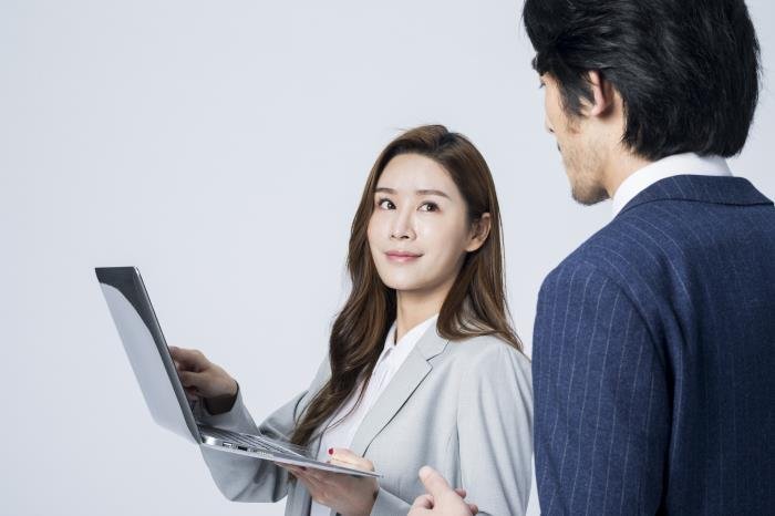 ���쵼����ı��� Ů��������������ô��