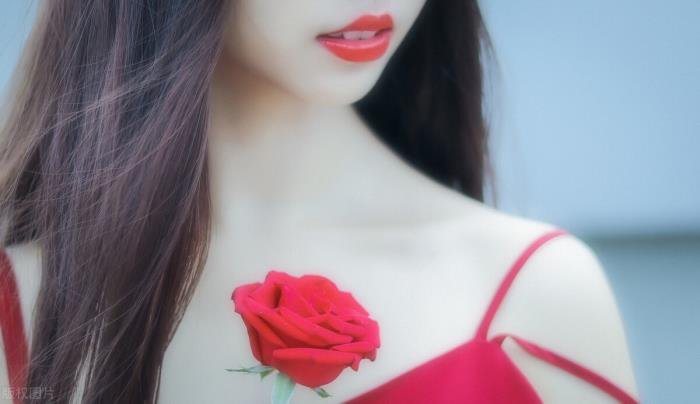 12����Ů����ʾ������ �������ĵĶ��ذ�ʾ