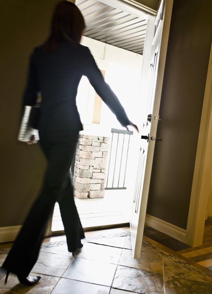 Ů�˳���ǰ������Щ���� ͵������һ��һ��׼