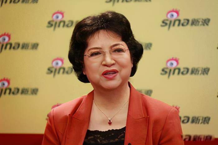 耿莲凤个人简历资料与张振富二重唱如此美妙