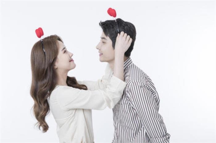 ��Ů���Ӹо�����ס�� ˭���ио�˫��������