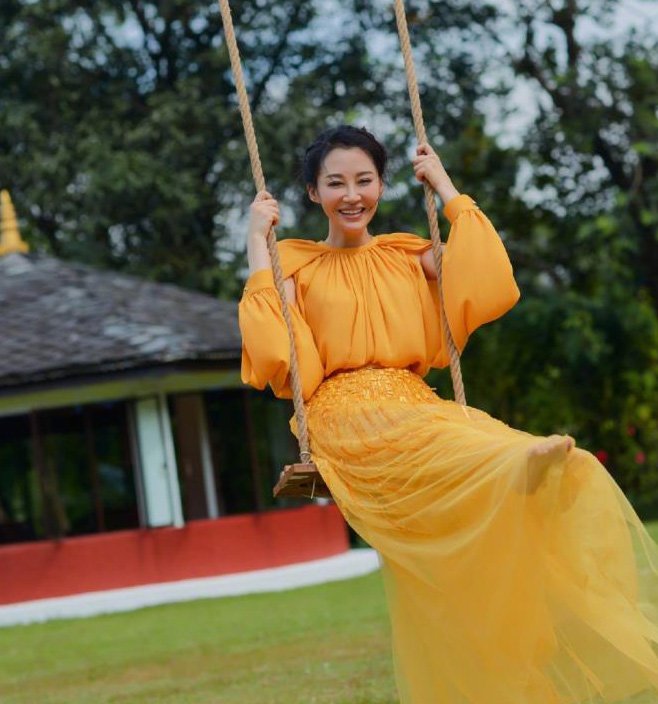 ���Ǿ��˱������н��� 5λ����ȦŮ���Ǽ���